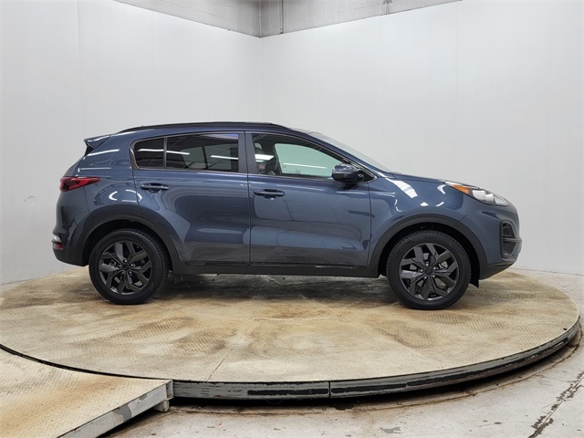 2022 Kia Sportage Nightfall Edition photo 3