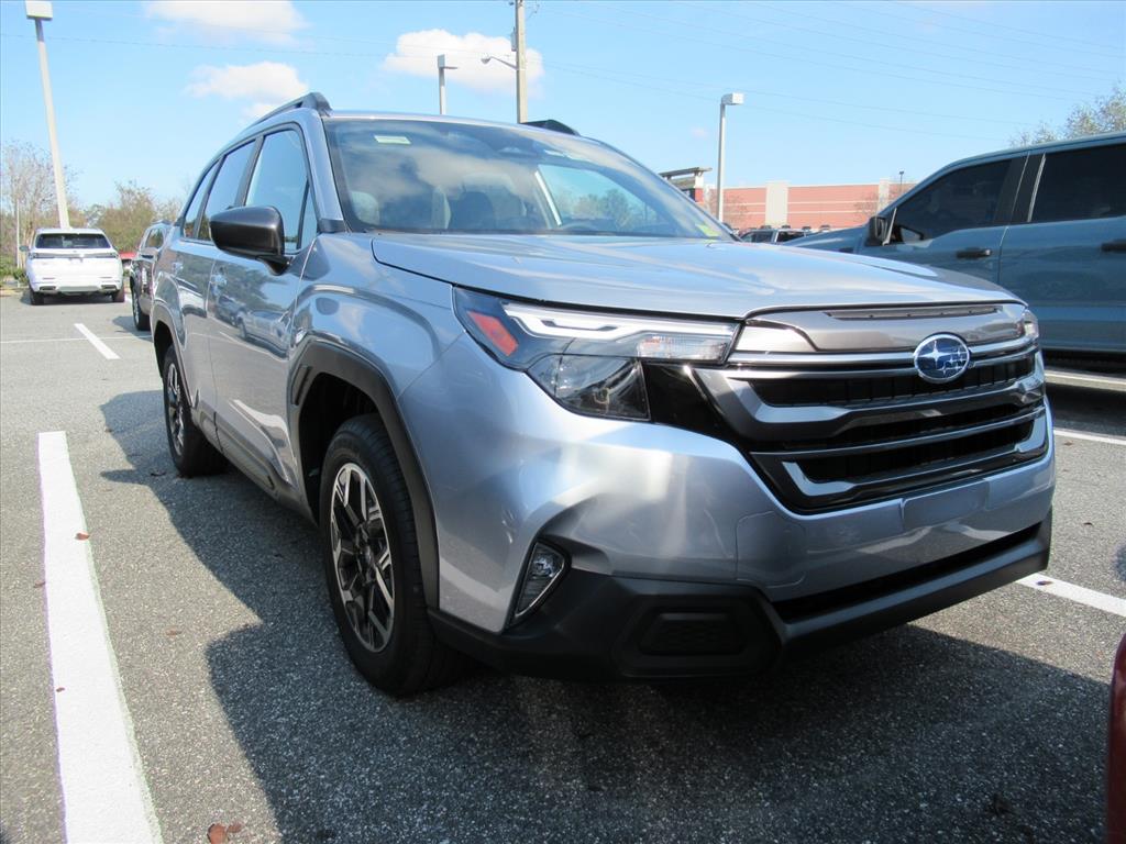 2025 Subaru Forester Premium's photo