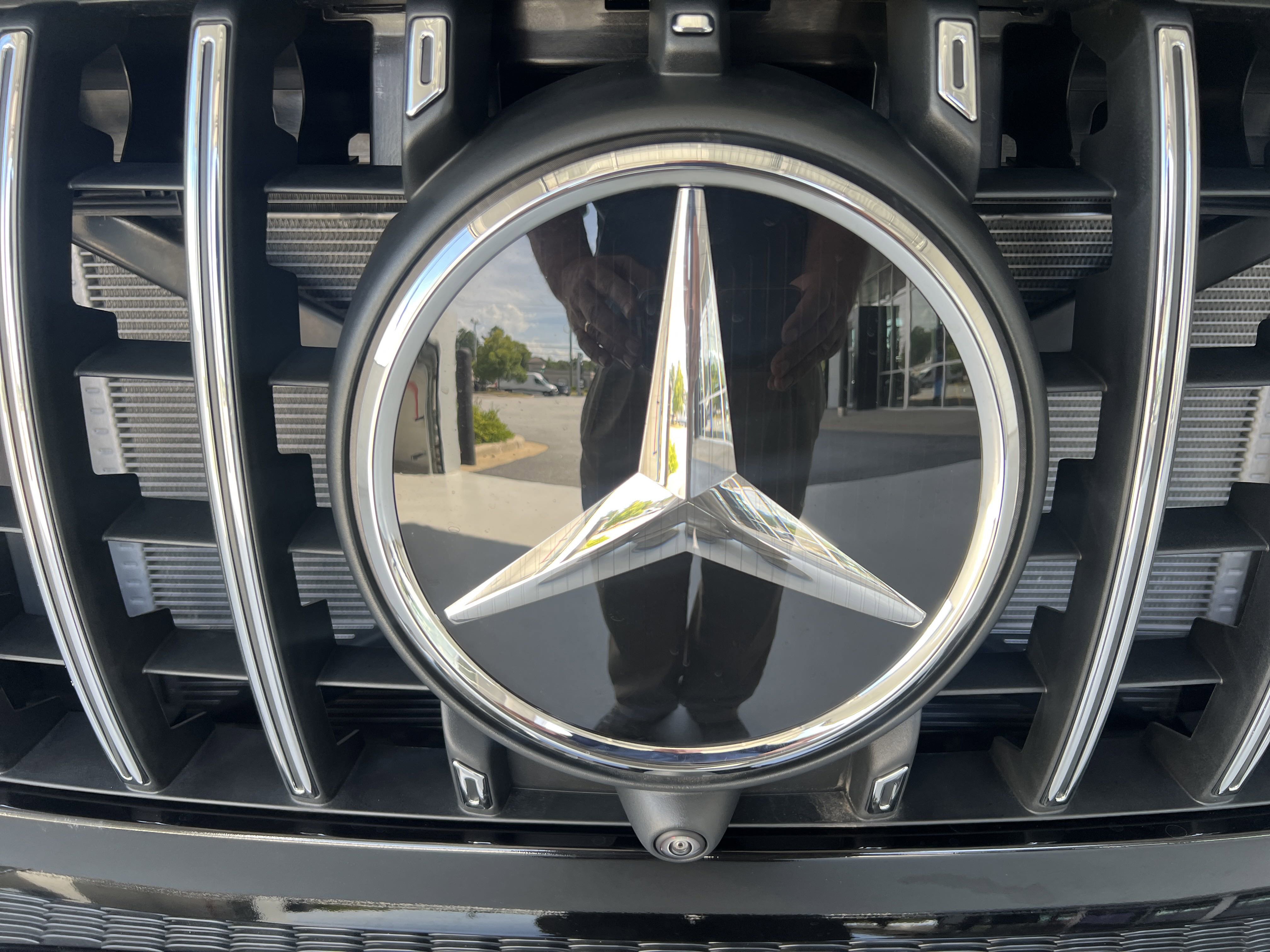 2025 Mercedes Benz GLE AMG 63 S photo 4