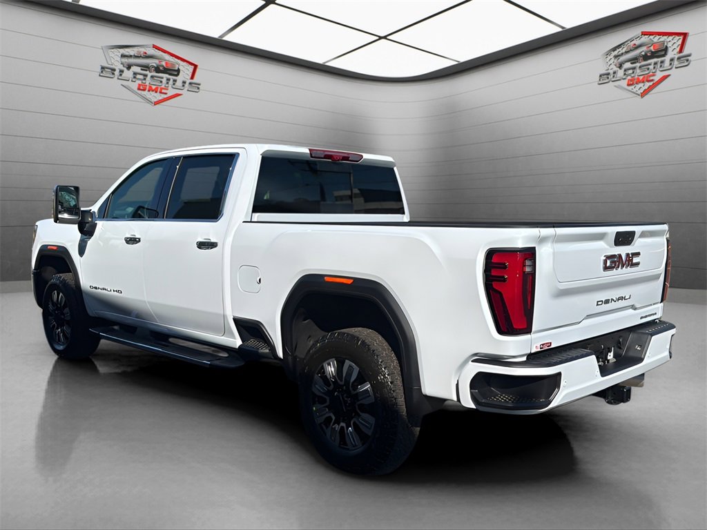 2026 Gmc Sierra 2500 HD Denali photo 3