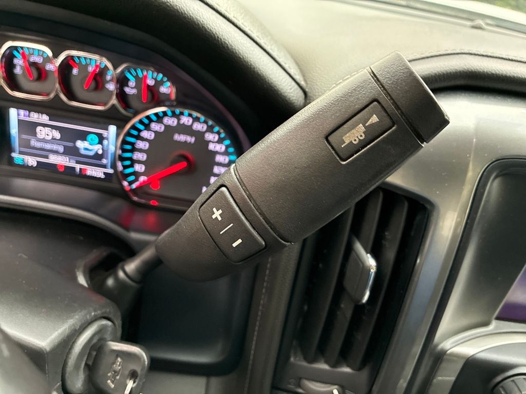 2018 Chevrolet Silverado 1500 LTZ photo 22