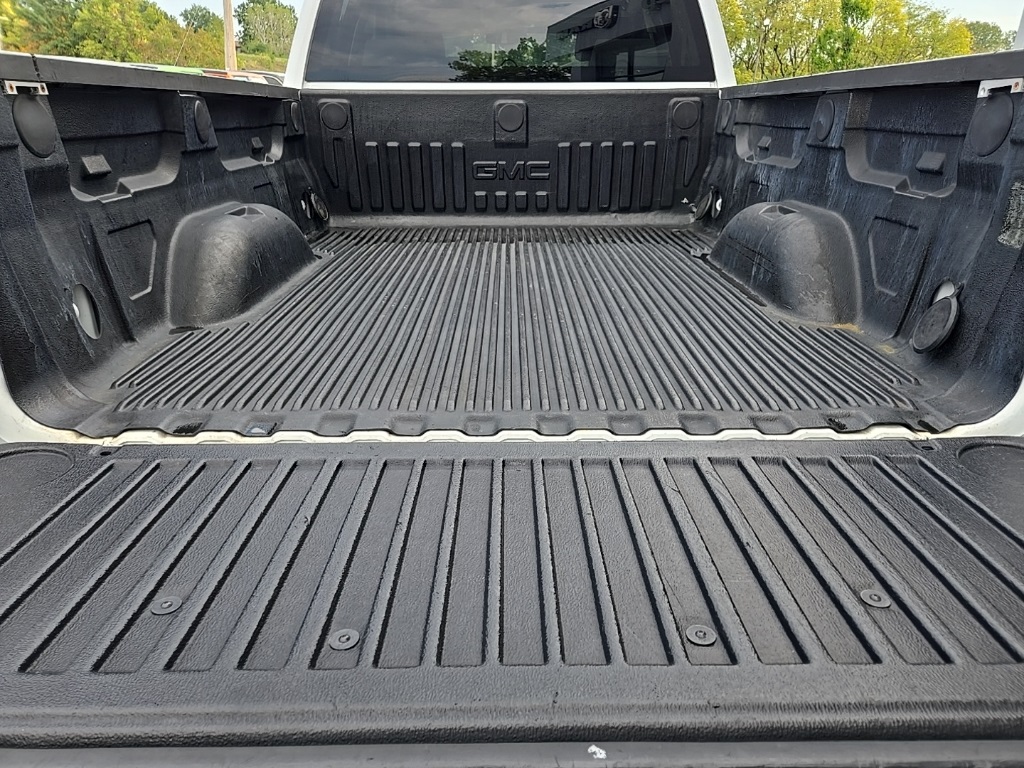 2015 Gmc Sierra Base photo 26