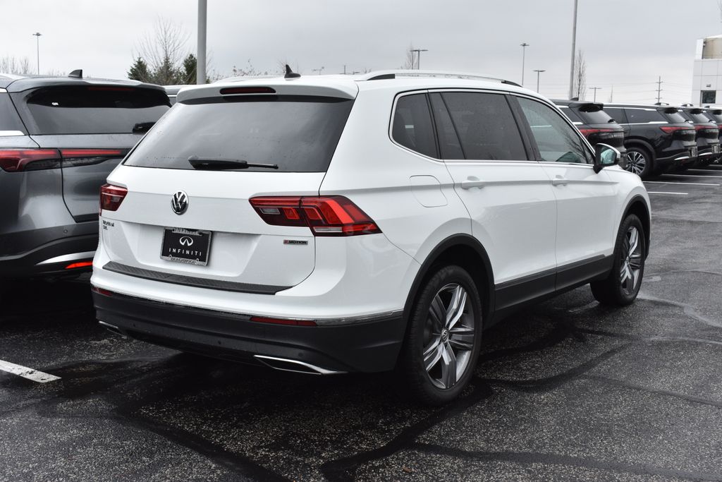 2020 Volkswagen Tiguan SEL photo 2