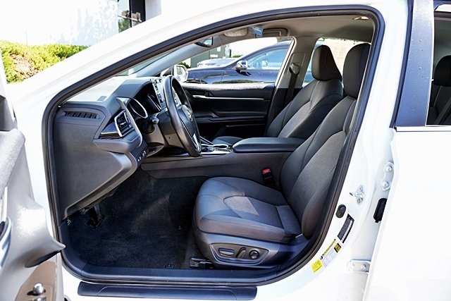 2023 Toyota Camry LE photo 12