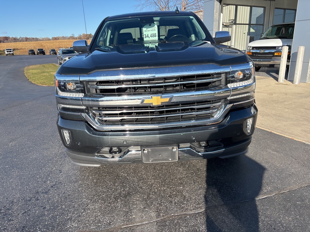 2018 Chevrolet Silverado 1500 High Country photo 2