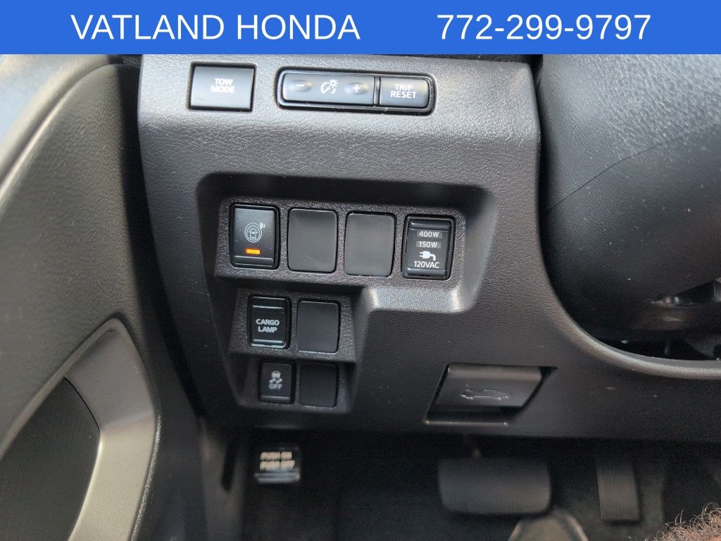 2024 Nissan Frontier SV photo 14