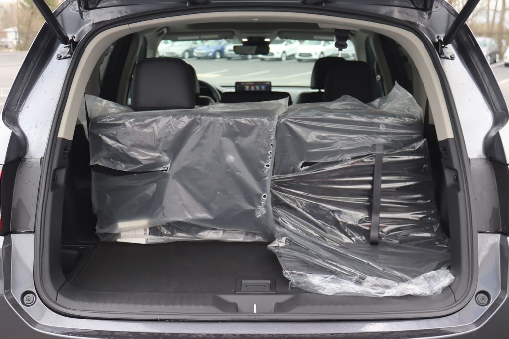 2025 Honda Pilot Touring photo 13
