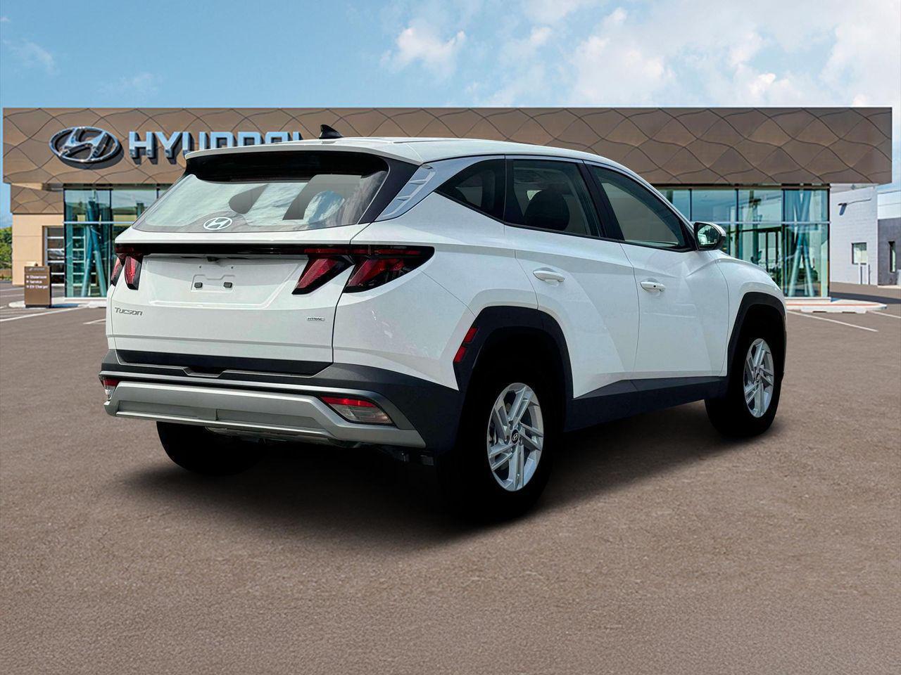 2026 Hyundai Tucson SE photo 6
