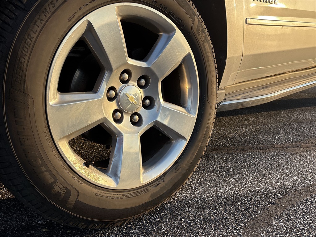 2015 Chevrolet Tahoe LTZ photo 18