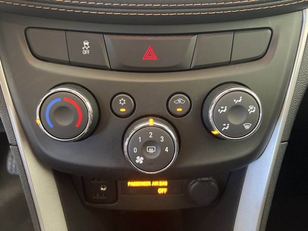 2022 Chevrolet Trax LT photo 14