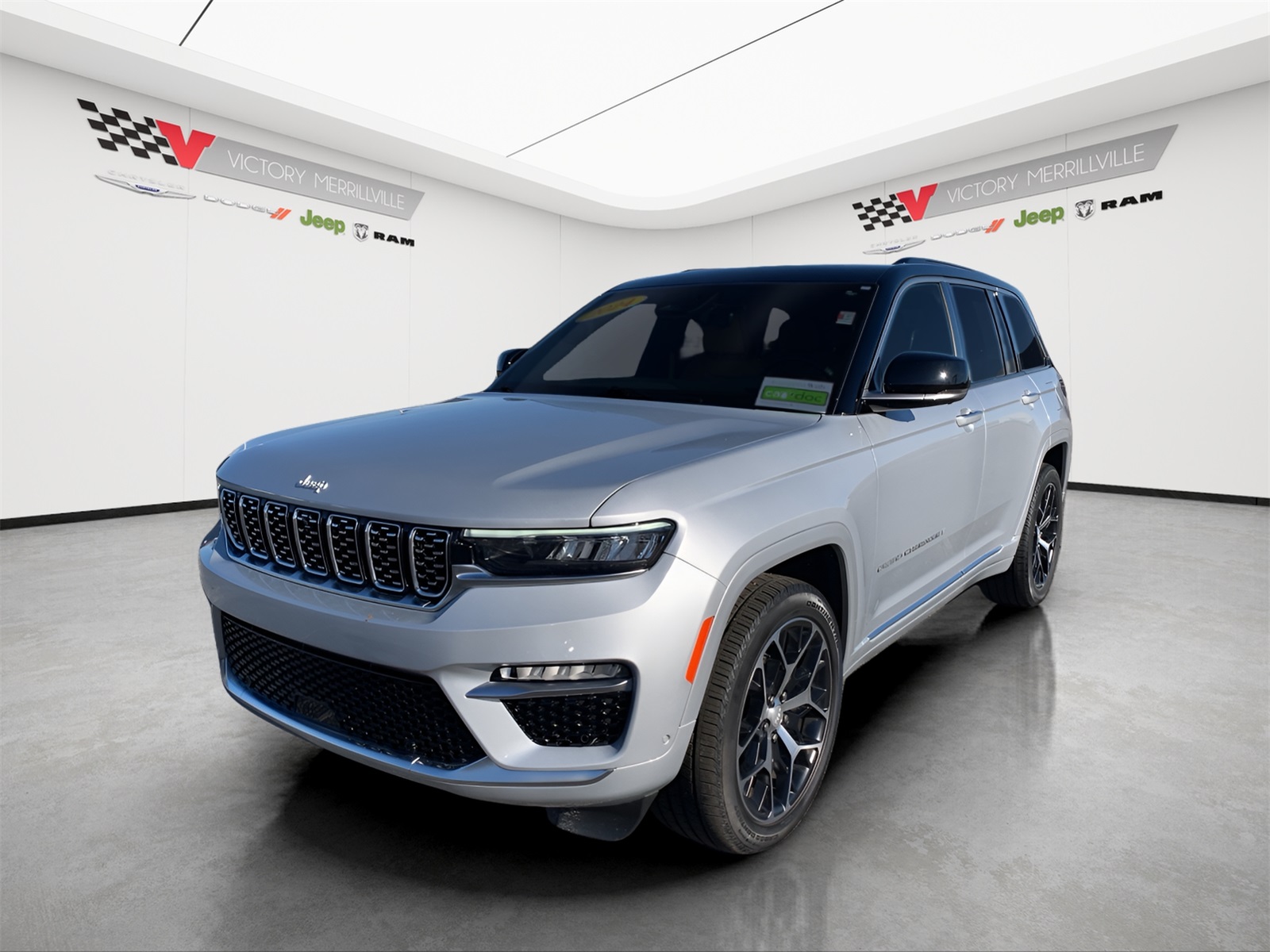 2024 Jeep Grand Cherokee Summit Reserve's photo