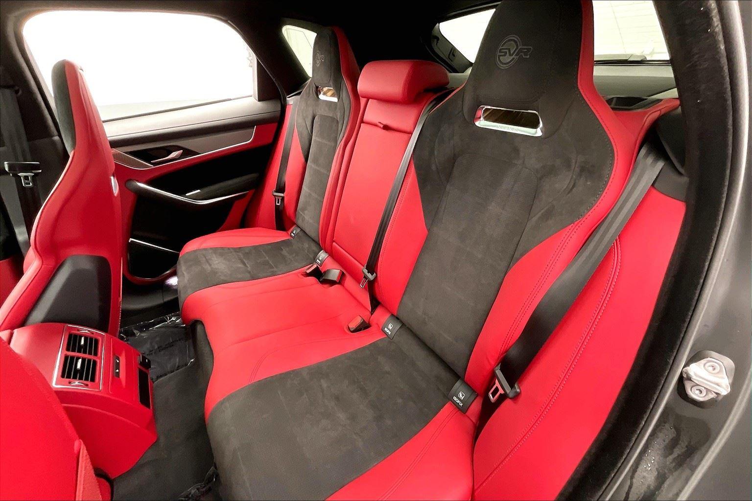 2023 Jaguar F-PACE SVR photo 13
