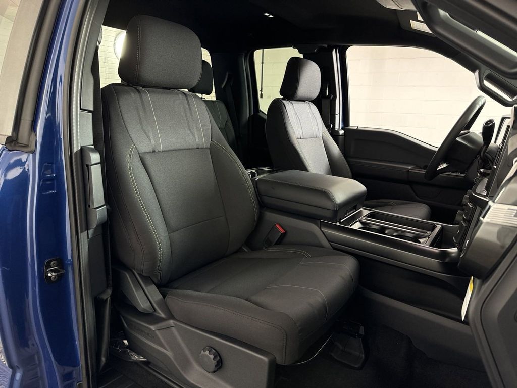 2025 Ford F-150 STX photo 17