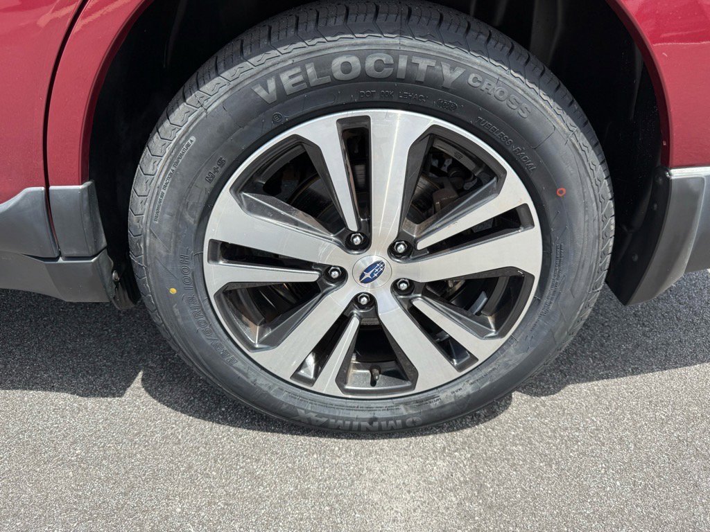 2018 Subaru Outback Limited photo 14