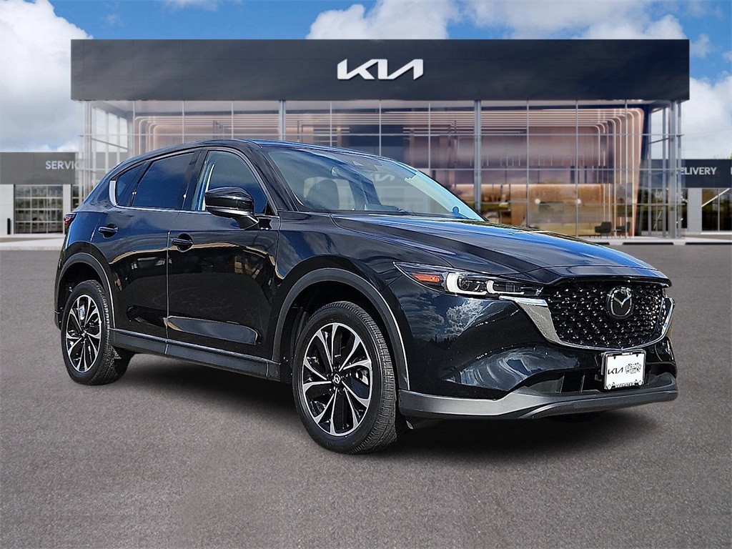 2022 Mazda CX-5 S Premium Plus package's photo