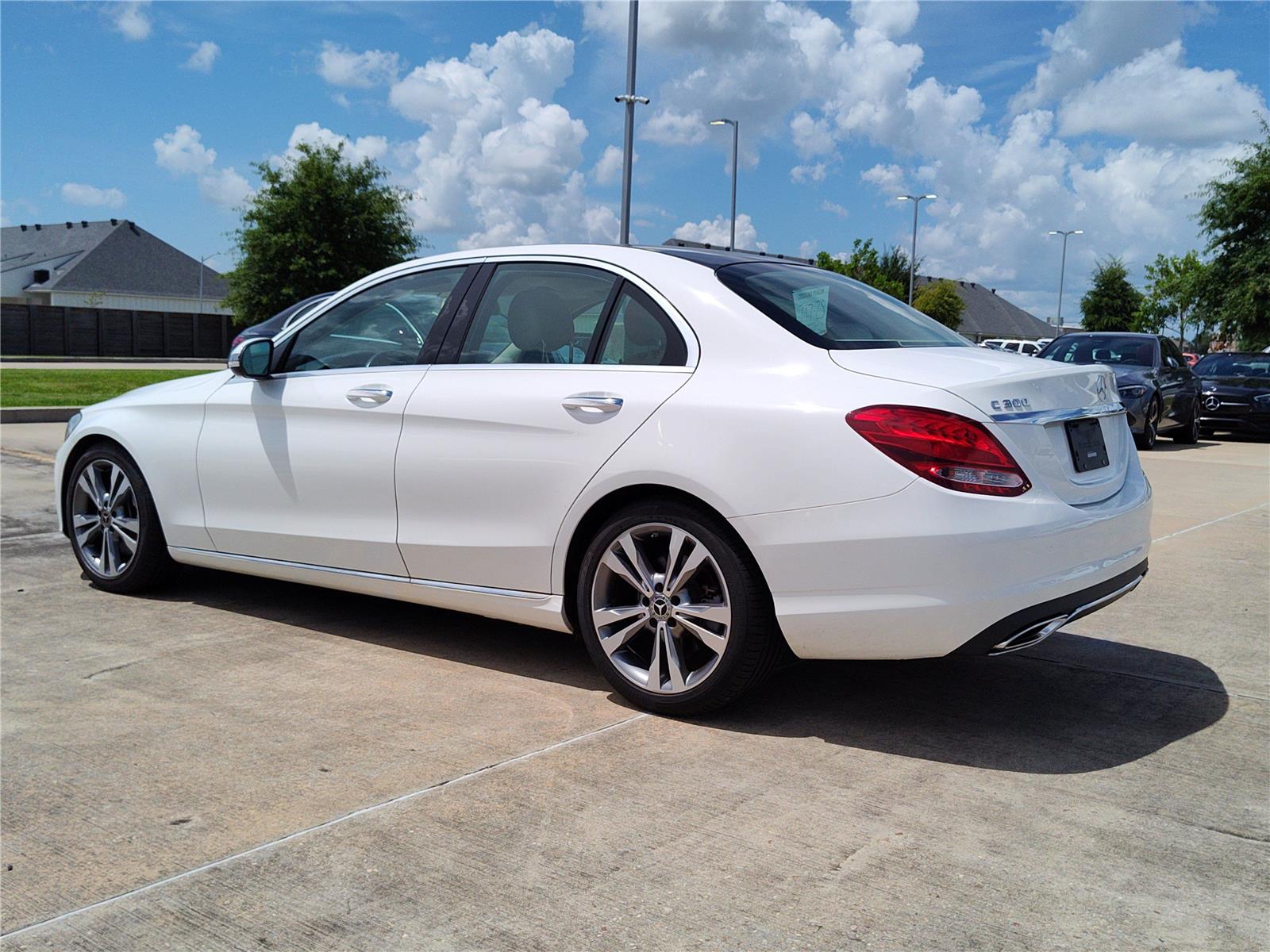 2018 Mercedes Benz C 300 photo 4