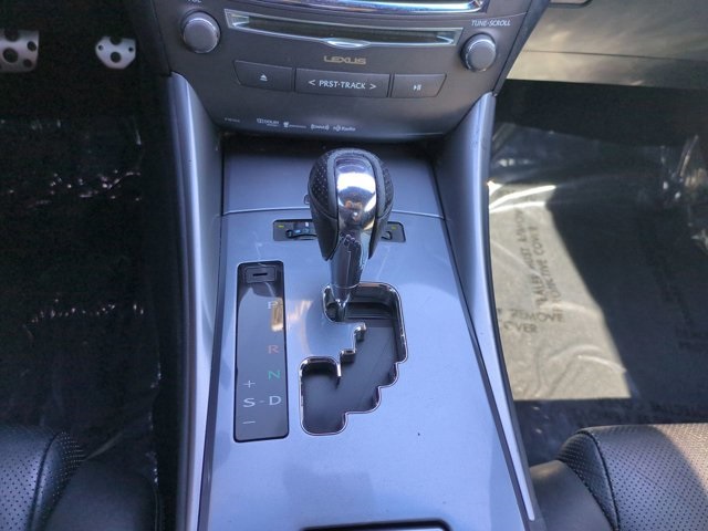 2013 Lexus IS 350 photo 17