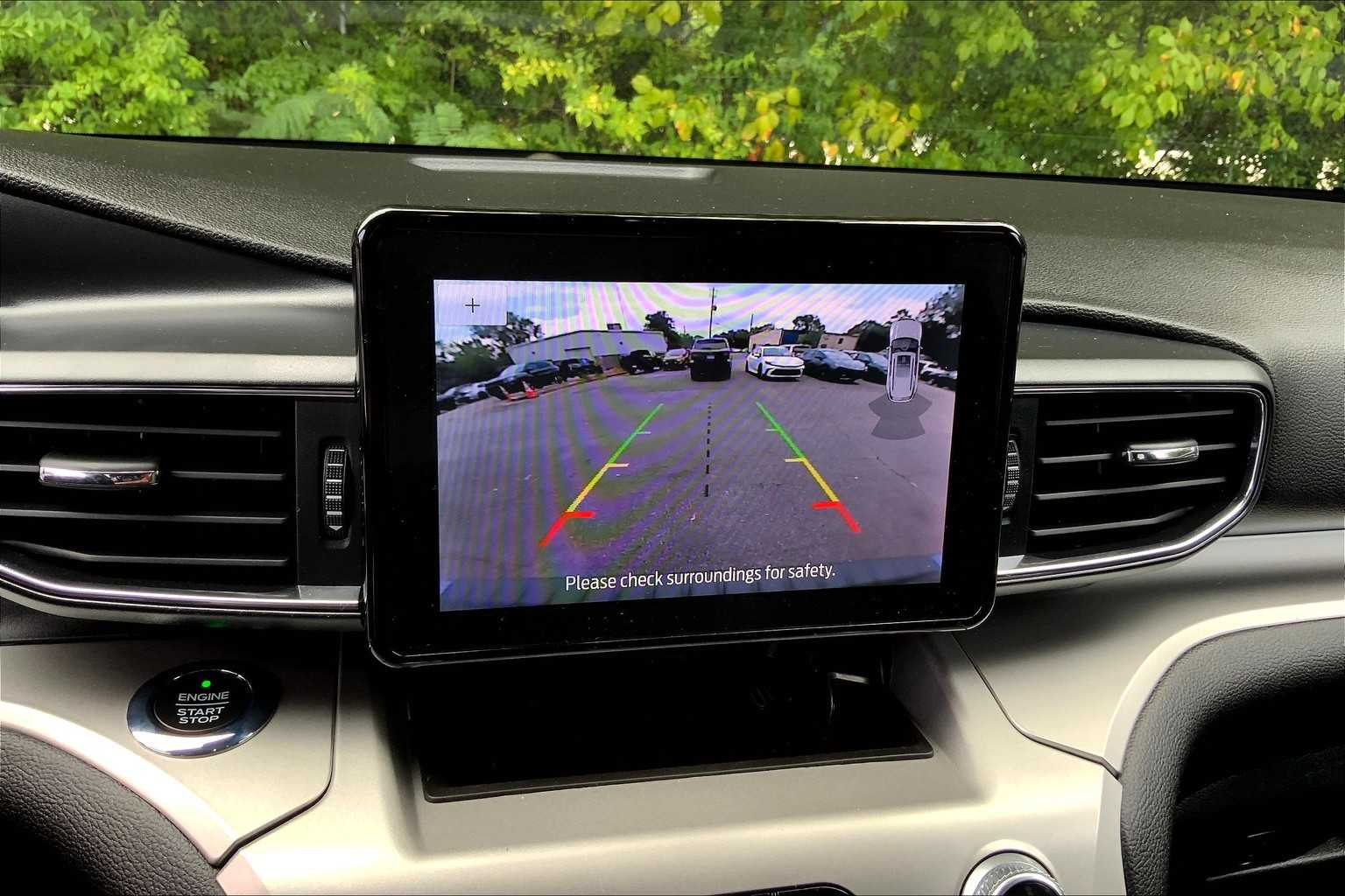 2021 Ford Explorer XLT photo 24