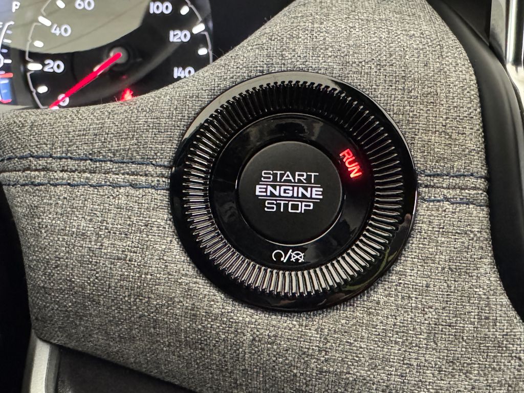 2024 Jeep Compass Latitude photo 16