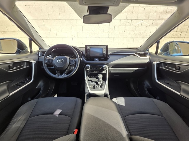 2019 Toyota RAV4 LE photo 14