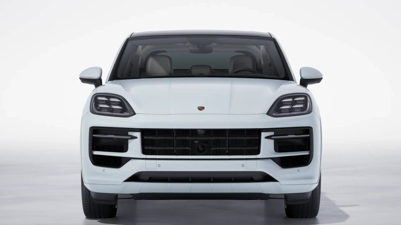 2025 Porsche Cayenne photo 9