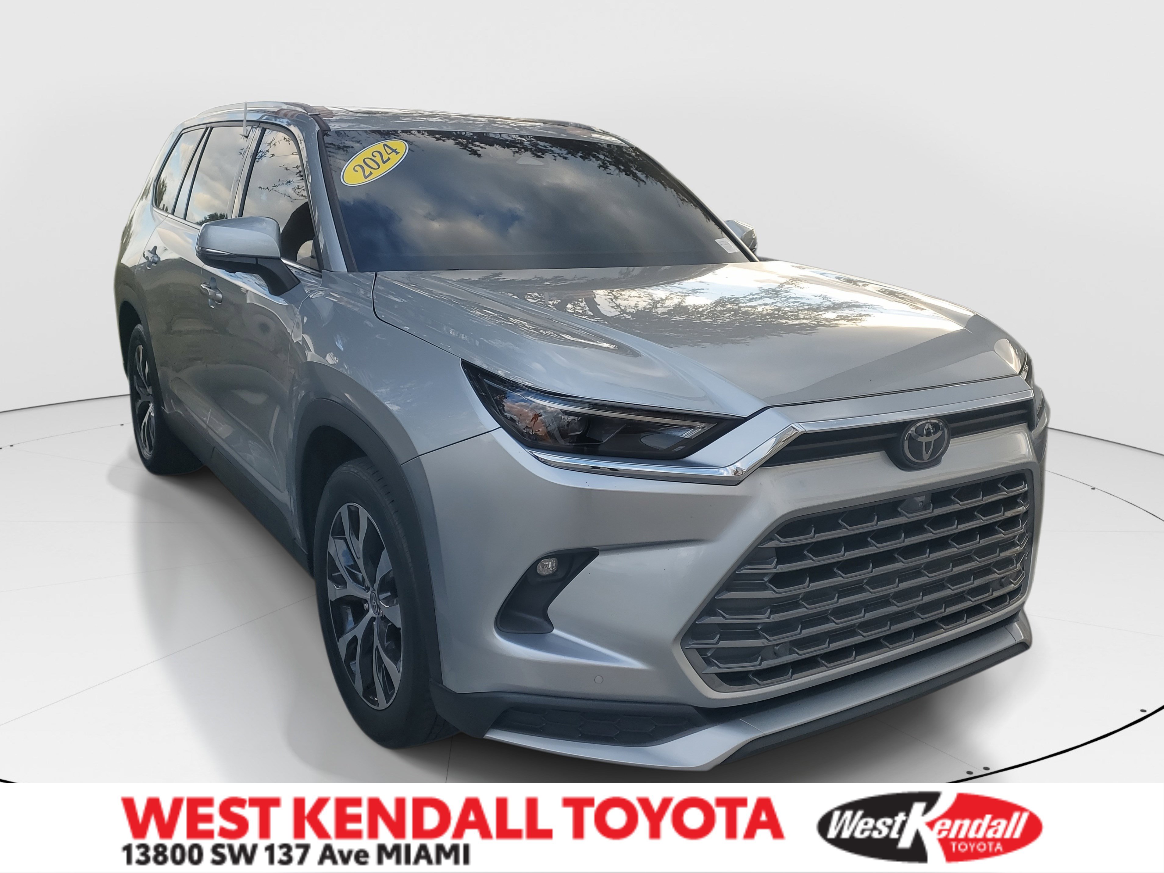 2024 Toyota Grand Highlander Limited's photo