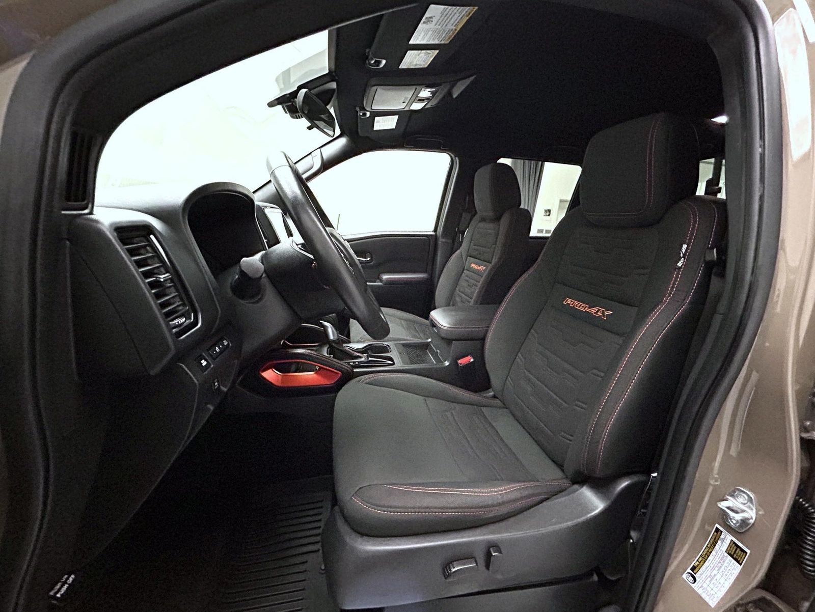 2023 Nissan Frontier PRO-4X photo 10