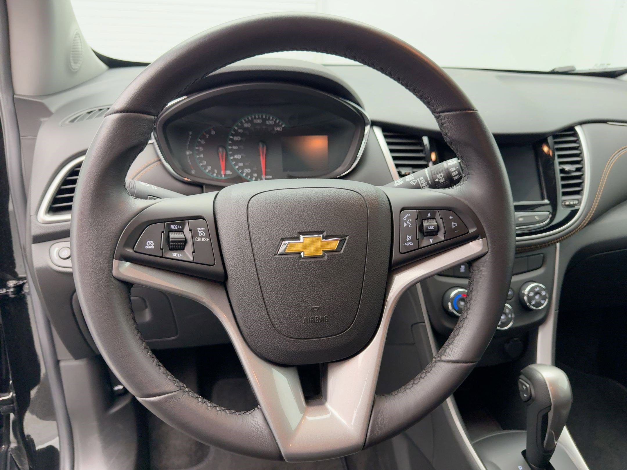 2022 Chevrolet Trax LT photo 16