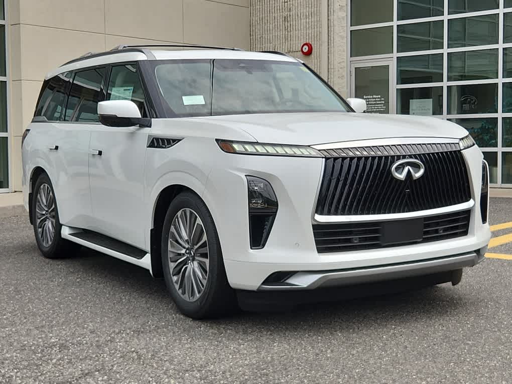 2025 Infiniti QX80 Luxe photo 2