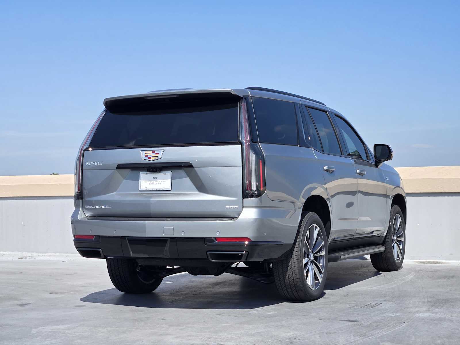 2025 Cadillac Escalade Sport photo 3