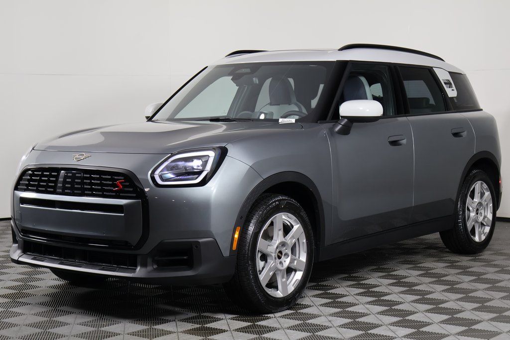 2026 MINI Countryman S's photo