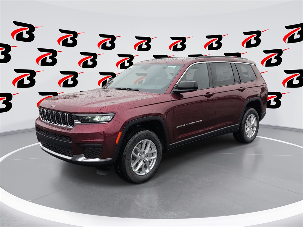 2025 Jeep Grand Cherokee L Laredo's photo