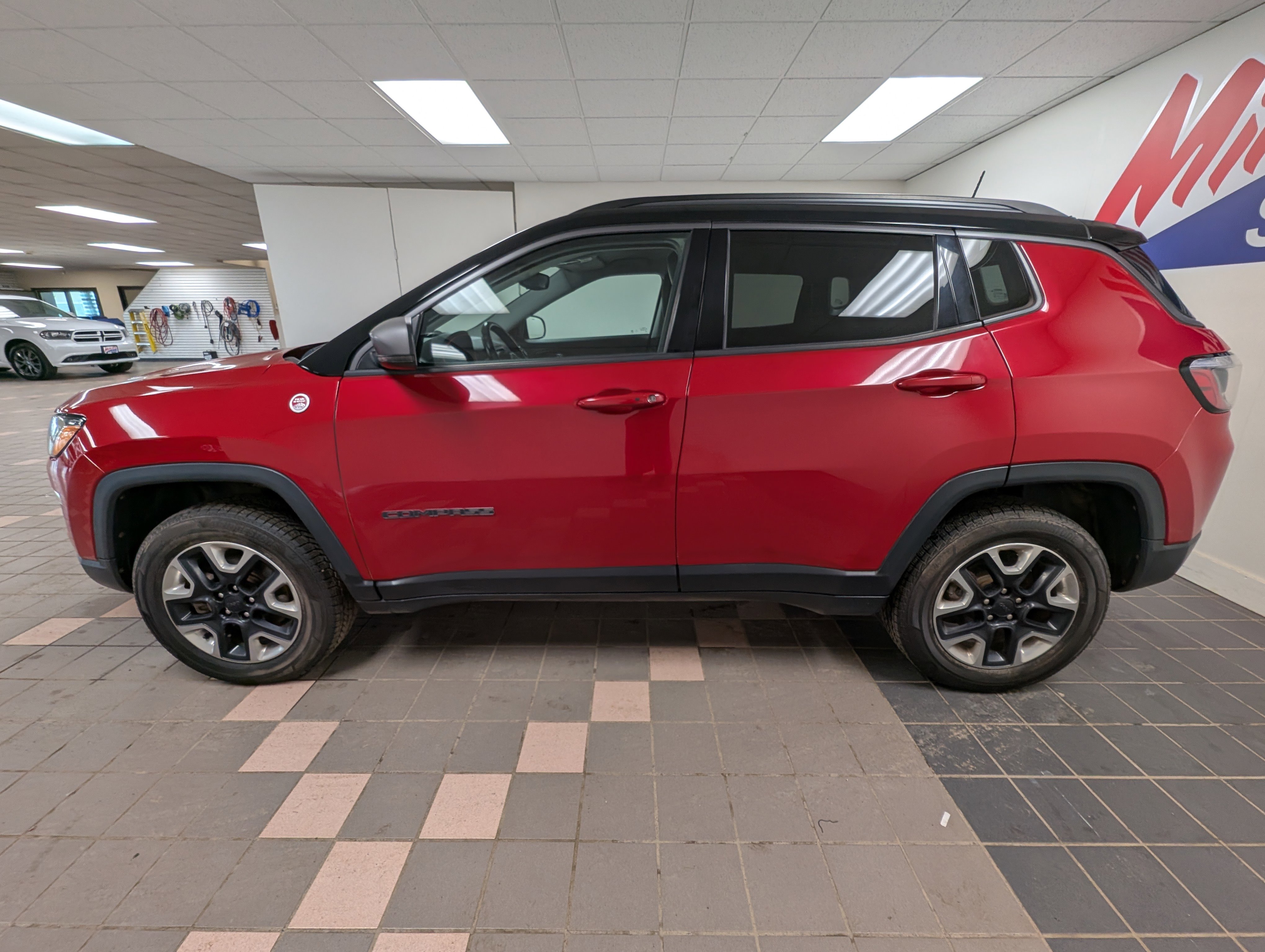 Used 2018 Jeep Compass Trailhawk with VIN 3C4NJDDB2JT207404 for sale in Hermantown, Minnesota