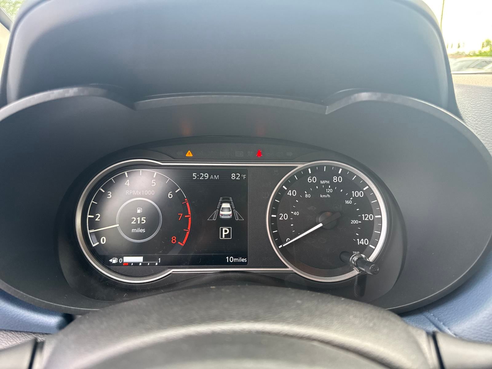 2025 Nissan Versa 1.6 SV photo 15