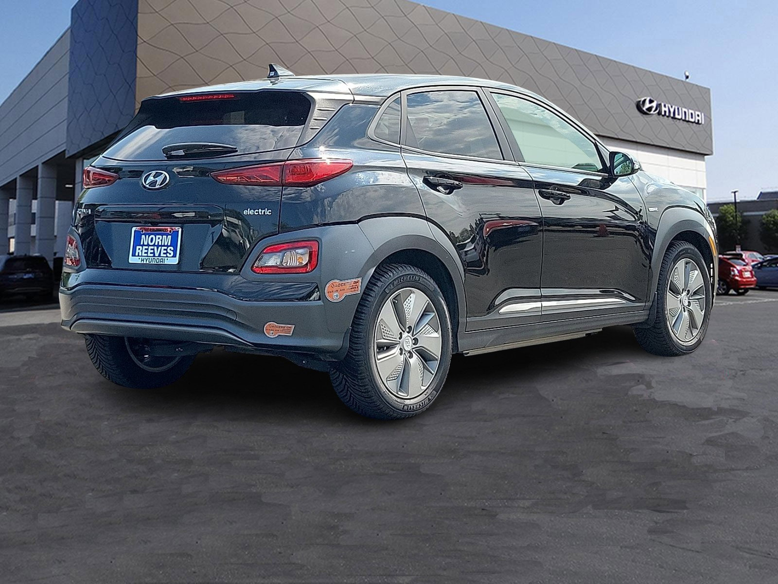 Certified 2019 Hyundai Kona EV SEL with VIN KM8K23AG0KU055040 for sale in Cerritos, CA