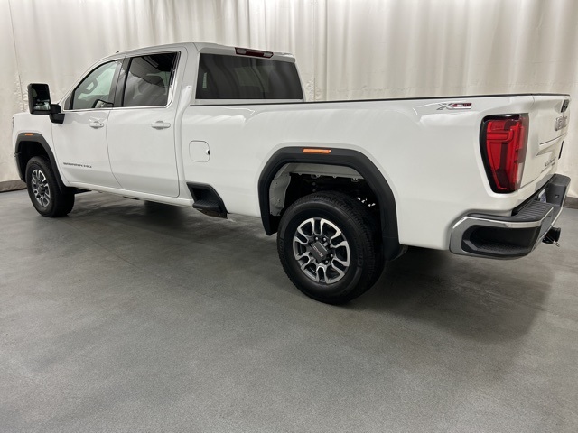 2024 Gmc Sierra HD SLE photo 3