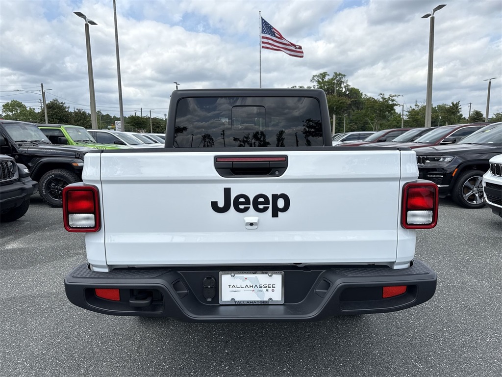 2025 Jeep Gladiator Sport photo 3