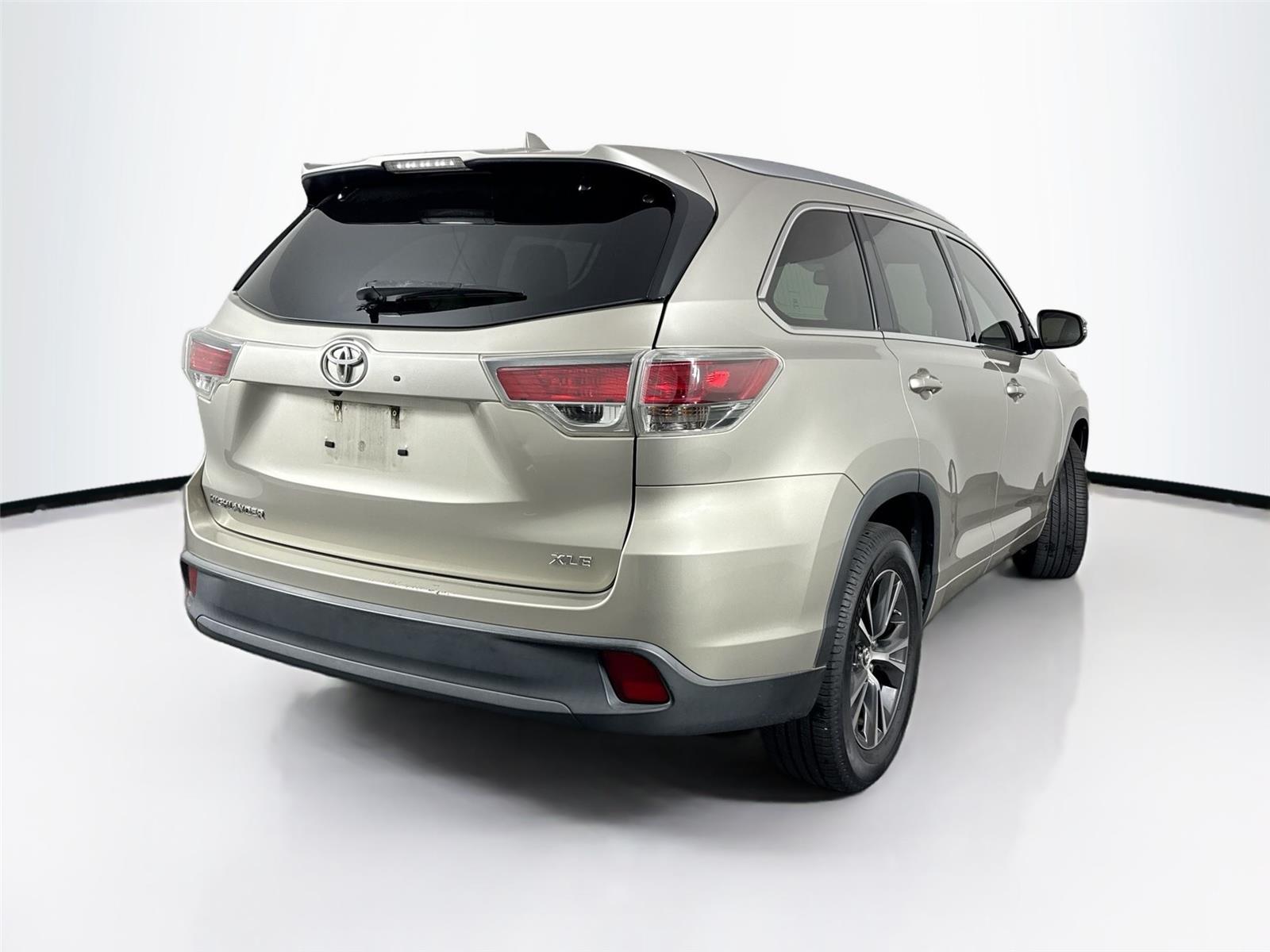 2016 Toyota Highlander Base Hybrid photo 6