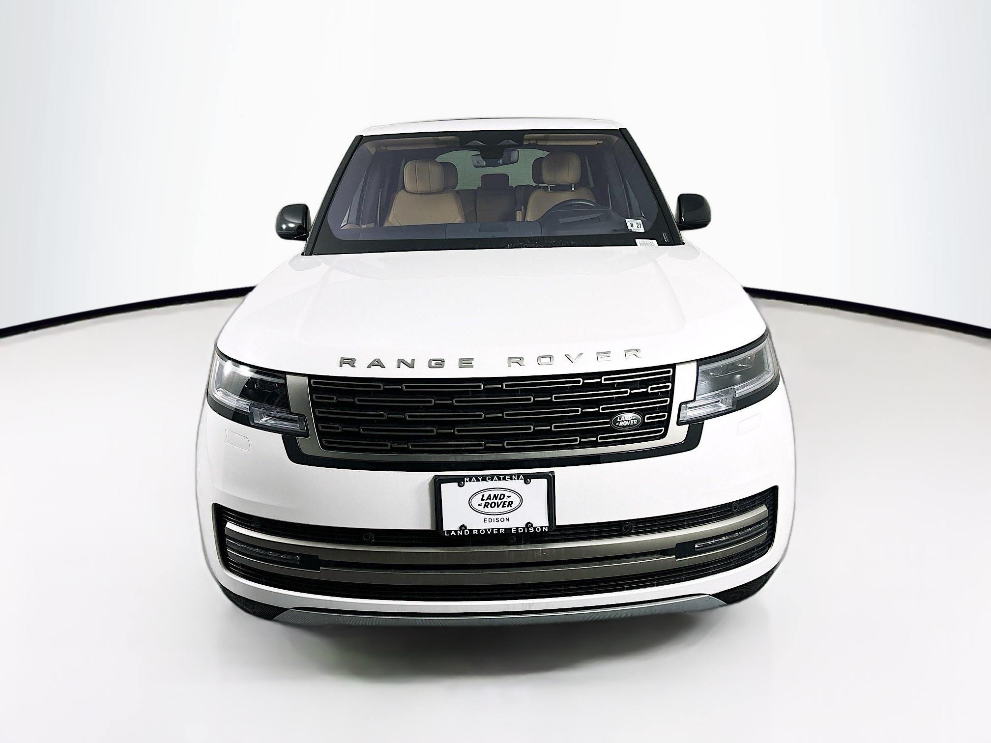2023 Land Rover Range Rover SE photo 2