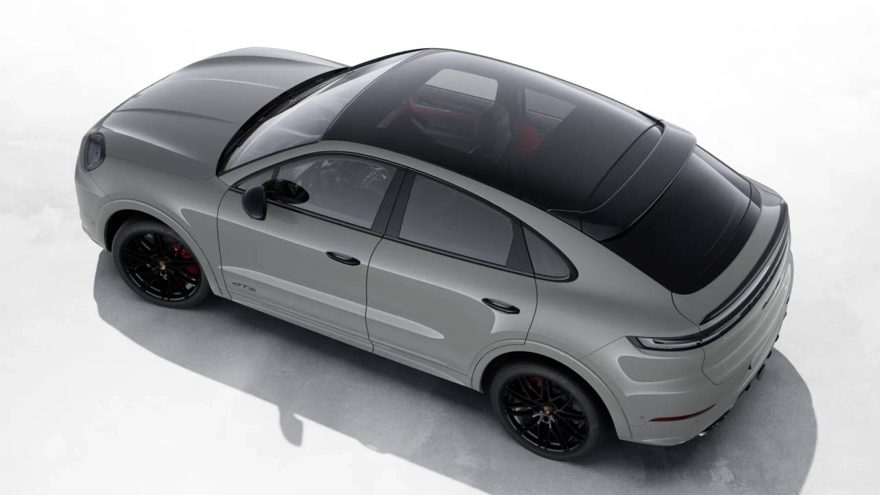 2025 Porsche Cayenne Coupe GTS photo 4