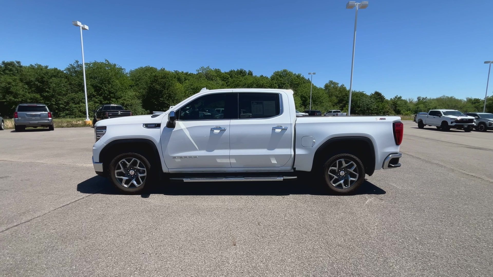 2023 Gmc Sierra 1500 SLT photo 2