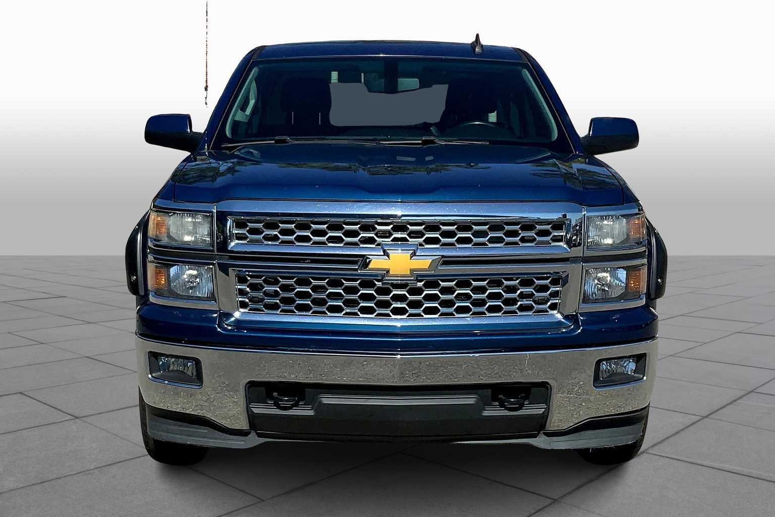 2015 Chevrolet Silverado 1500 LT photo 3