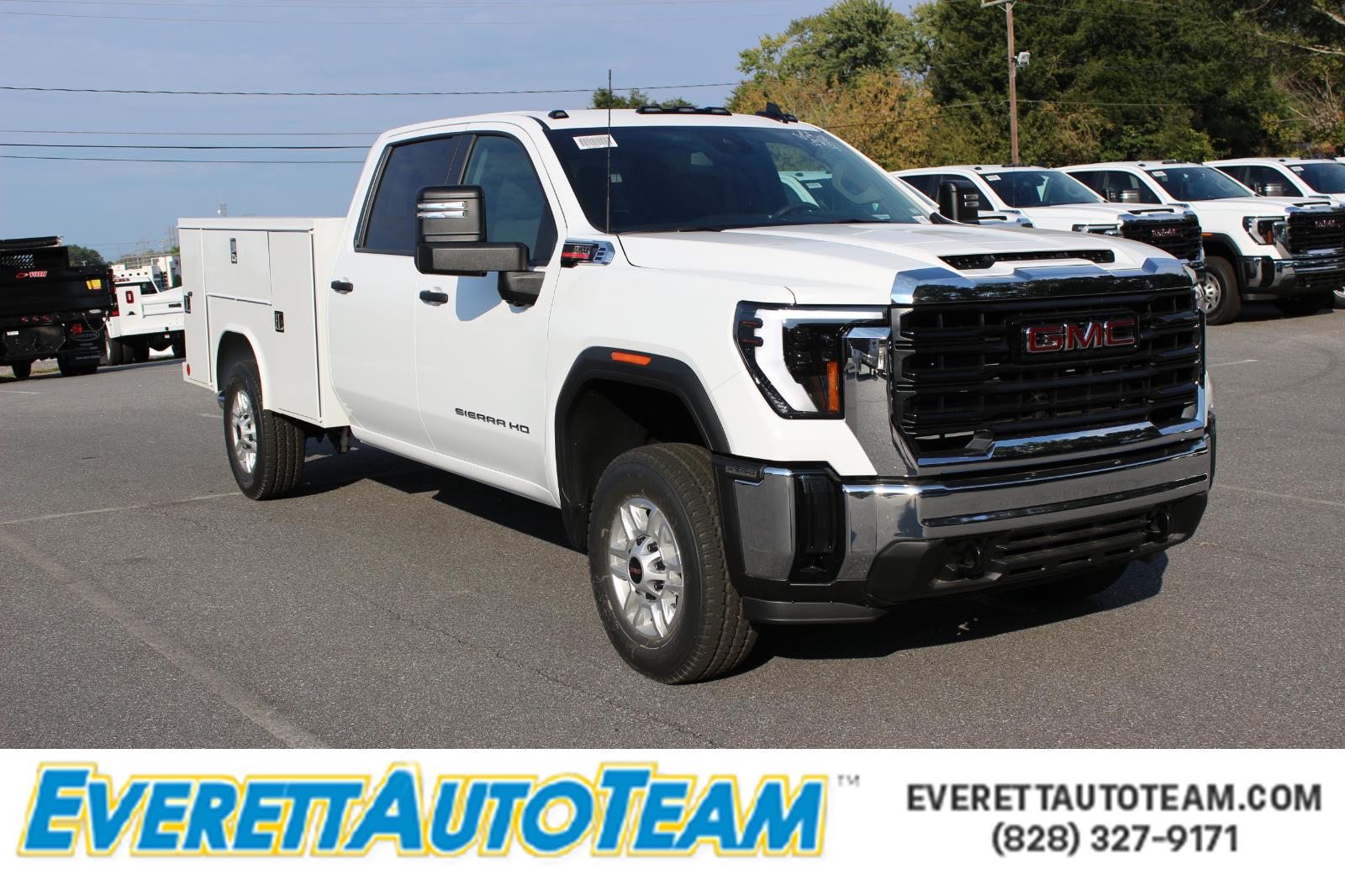 2025 GMC Sierra 2500HD Pro's photo