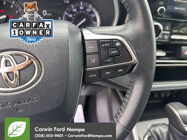 2020 Toyota Highlander XLE photo 17
