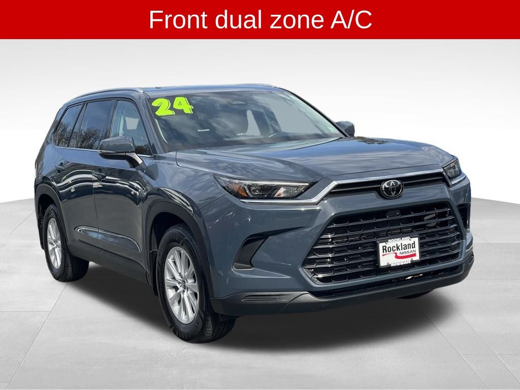 2024 Toyota Grand Highlander XLE photo 2