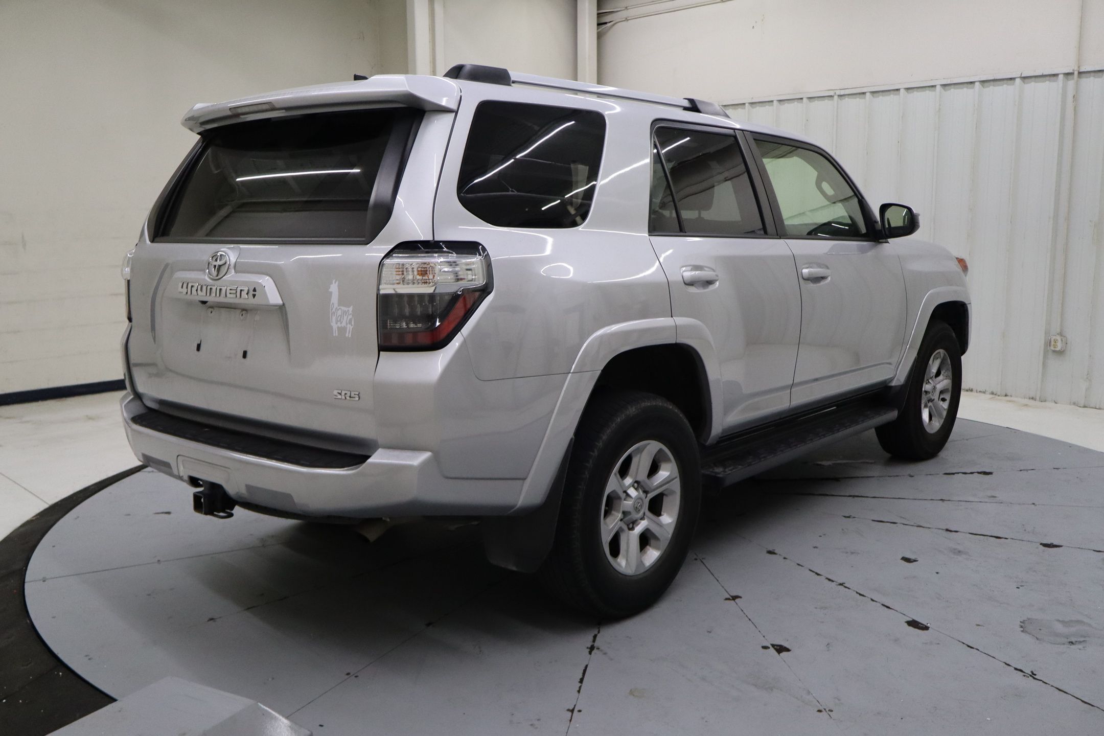 2023 Toyota 4Runner SR5 photo 2