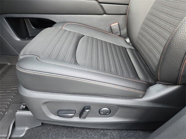 2025 Nissan Pathfinder Rock Creek photo 6
