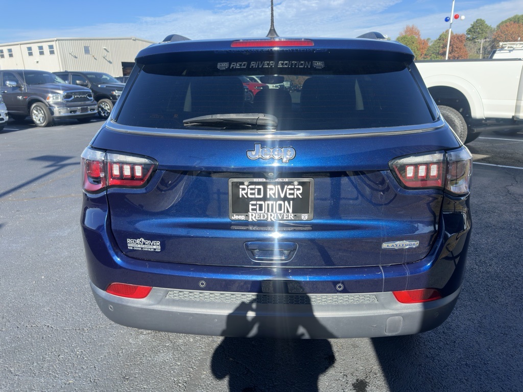 2020 Jeep Compass Latitude photo 3