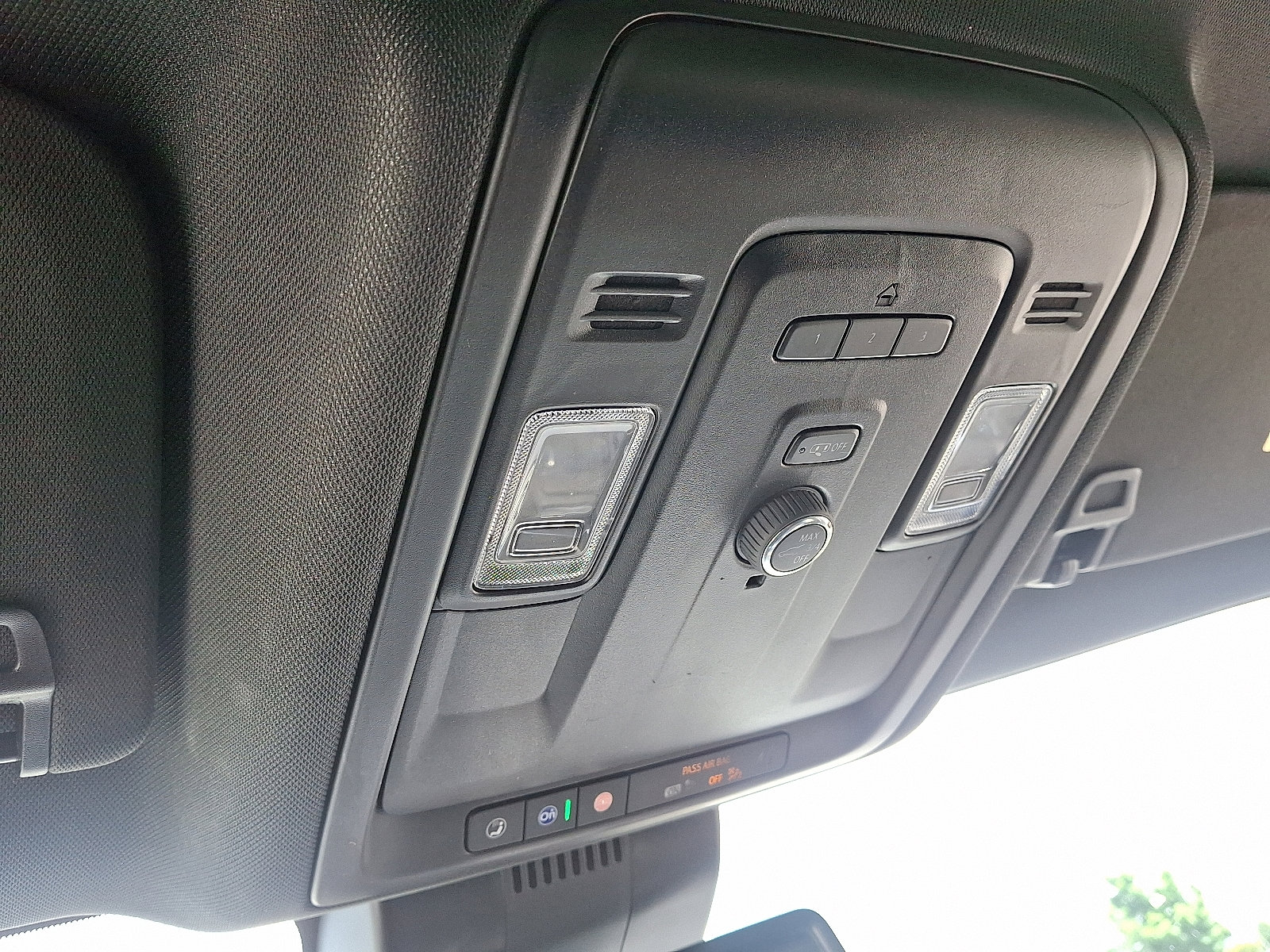 2024 Gmc Yukon XL SLT photo 21