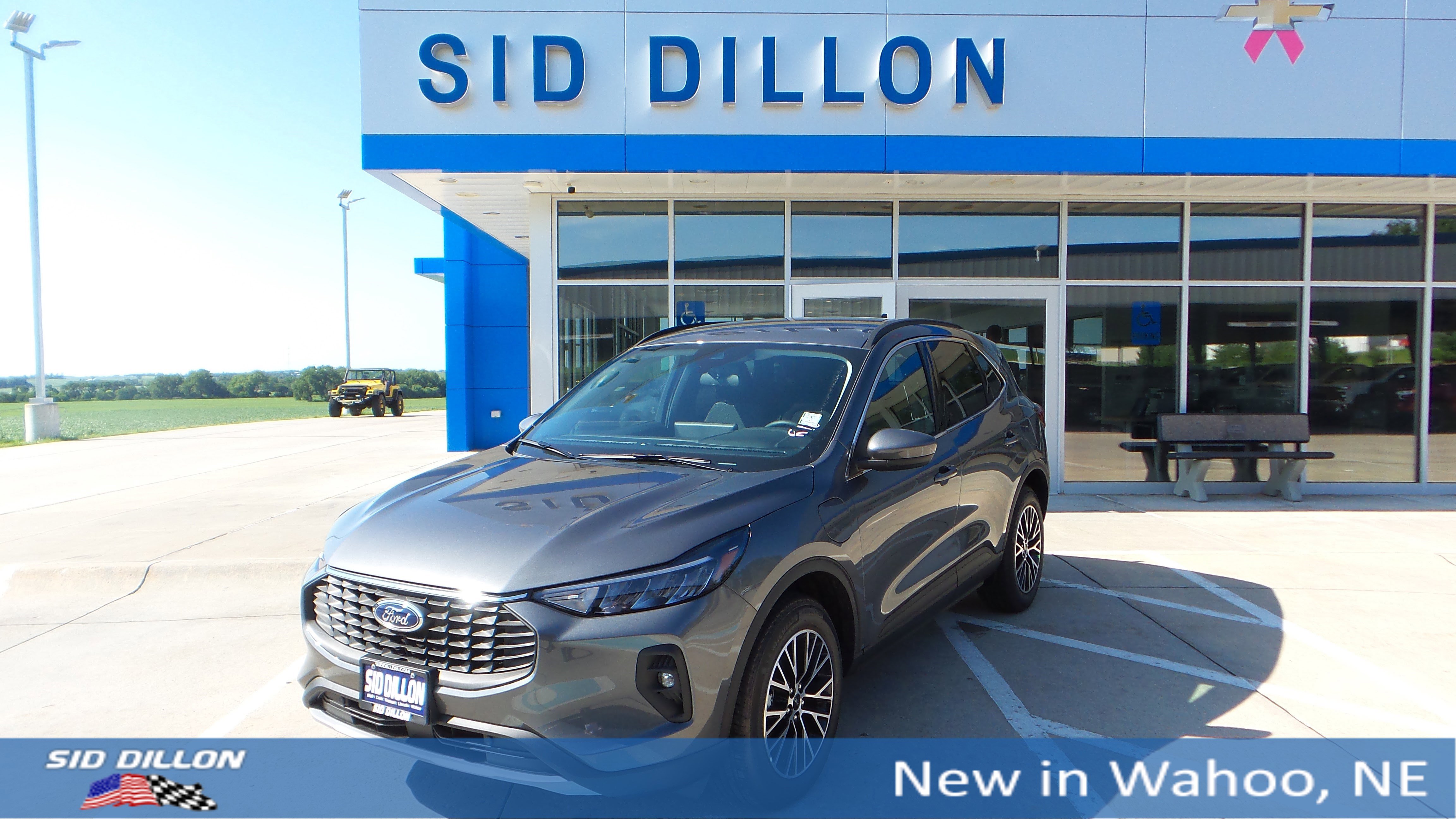 2025 Ford Escape PHEV's photo